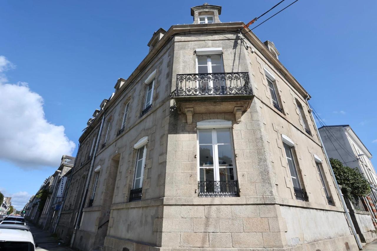 Napoleon Gare N2 Studio Lumineux Bylocly Pontivy Eksteriør billede